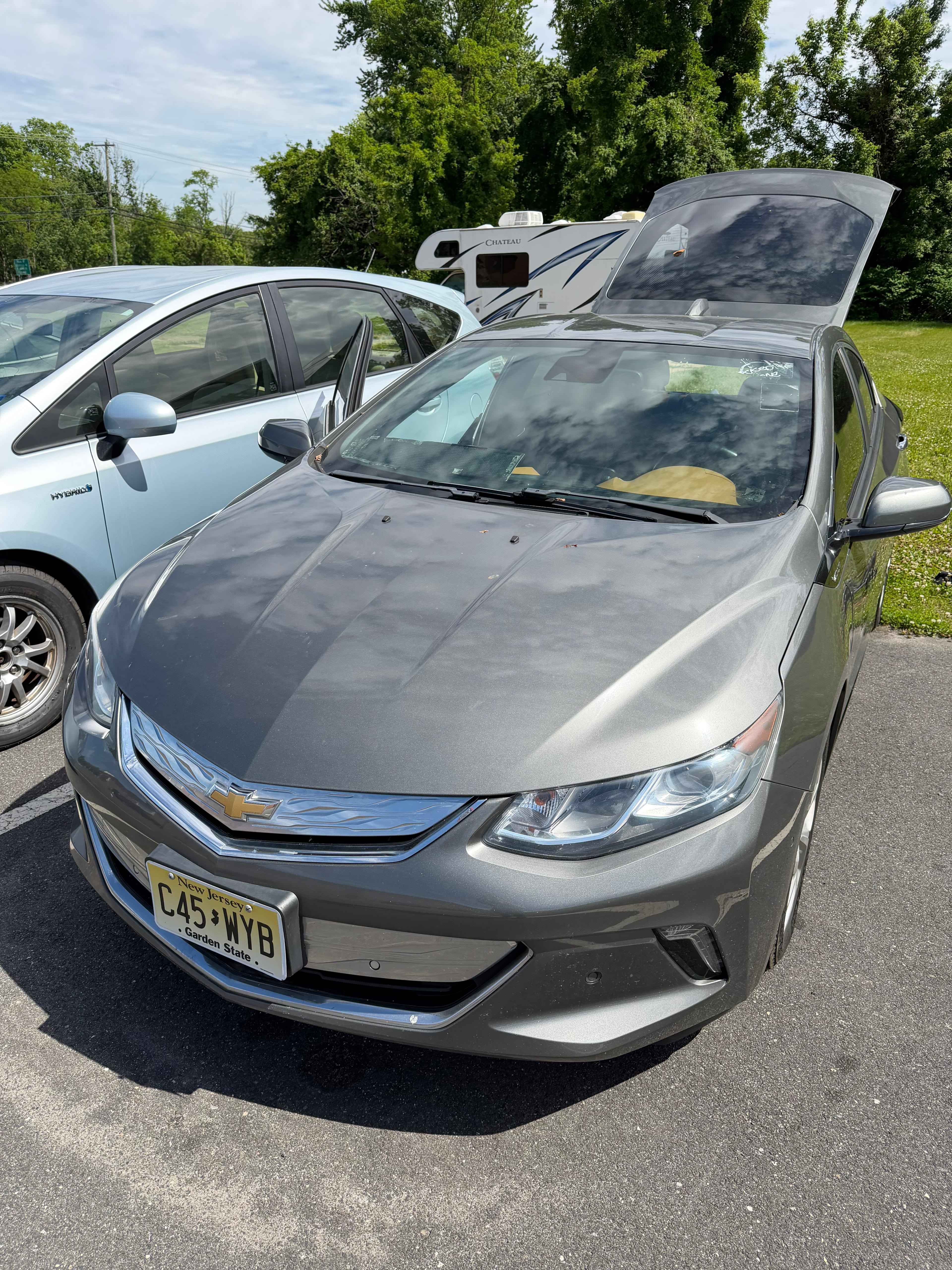 2017 CHEVROLET Volt available for long-term rental