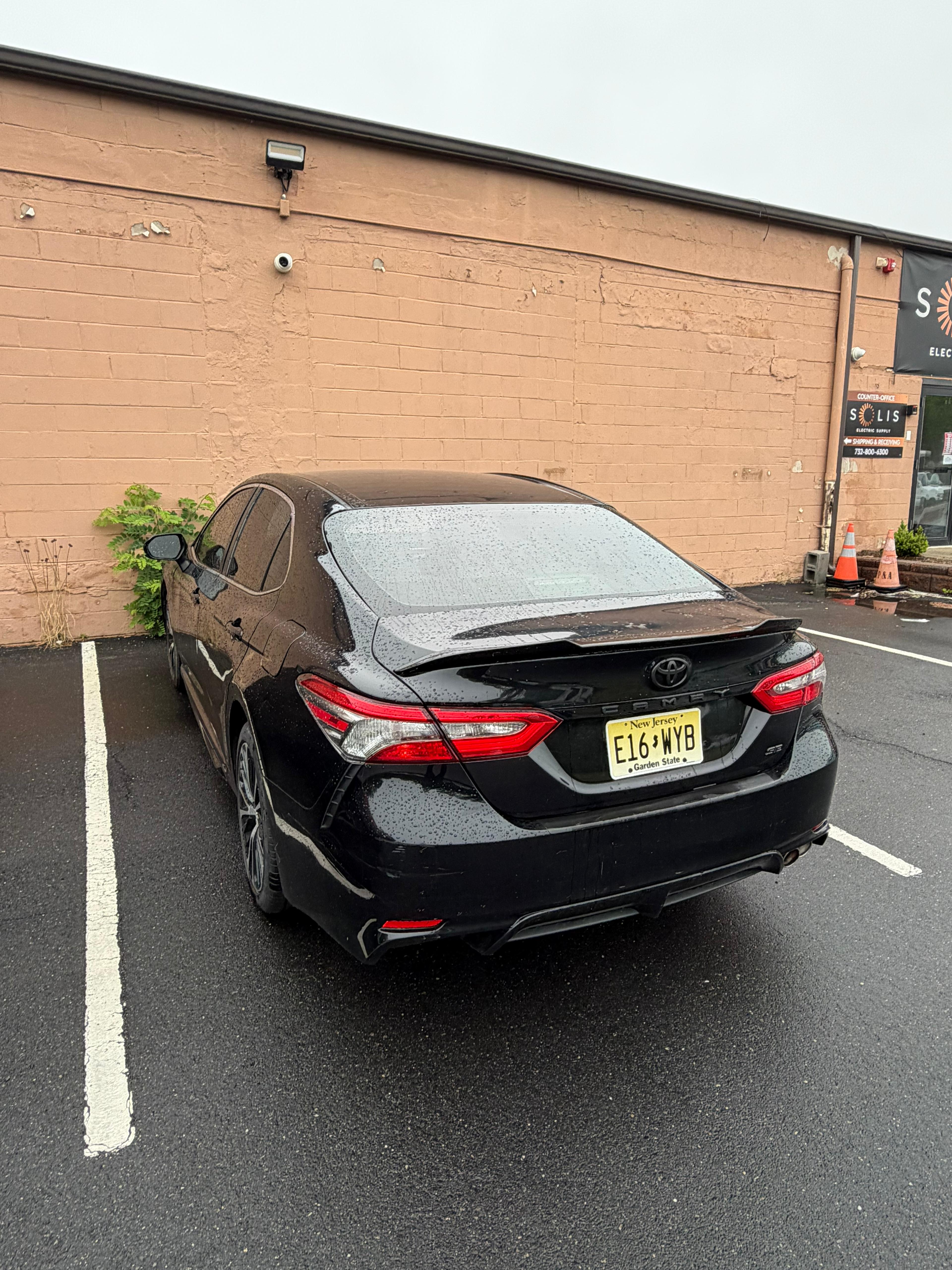 2018 TOYOTA Camry SE available for long-term rental