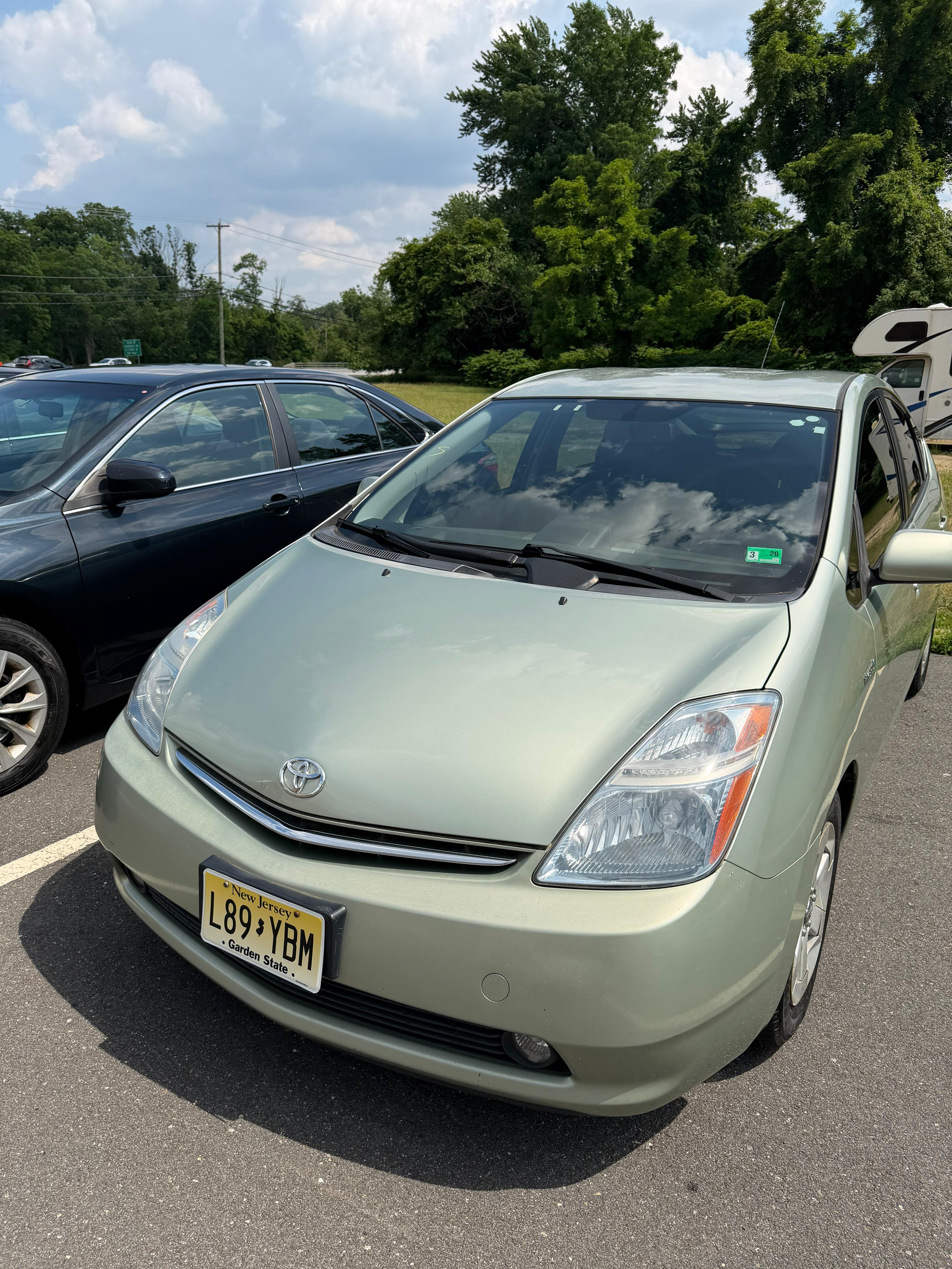 2008 Toyota Prius available for long-term rental